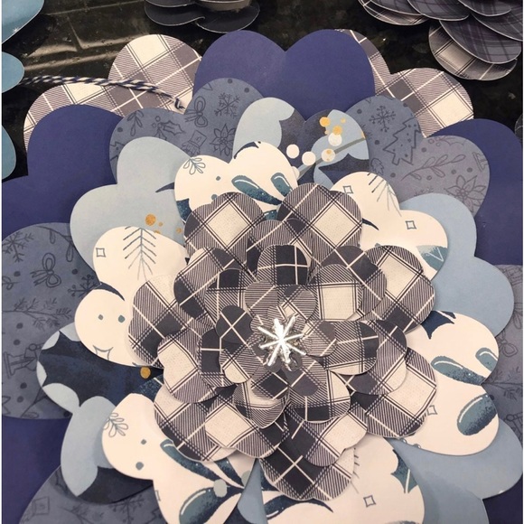 12 pc Blue White Christmas Flowers Backdrop Props Wall Decor Weddings Snowflakes - Picture 7 of 8